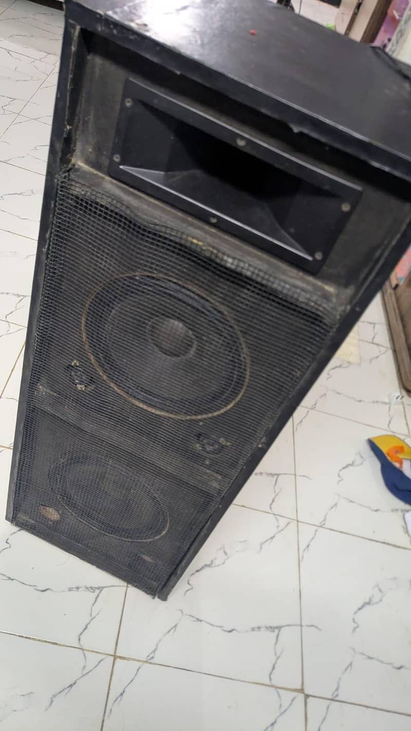 Speaker Box  Amplifier 7