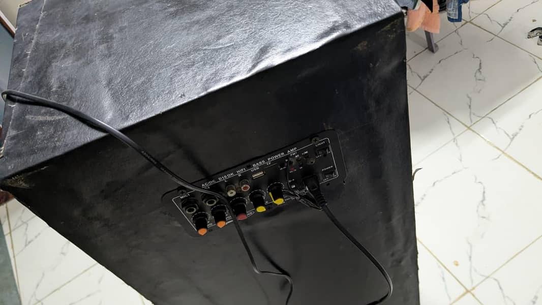 Speaker Box  Amplifier 9