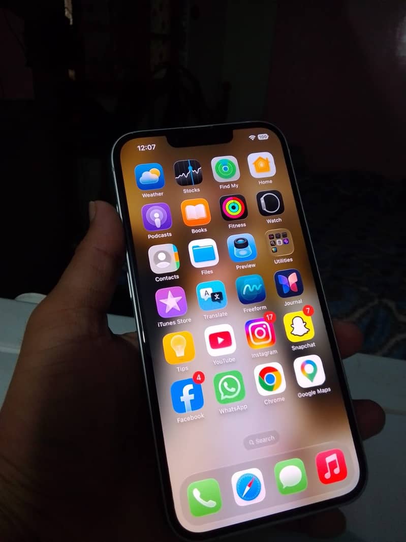 Iphone 16e 3