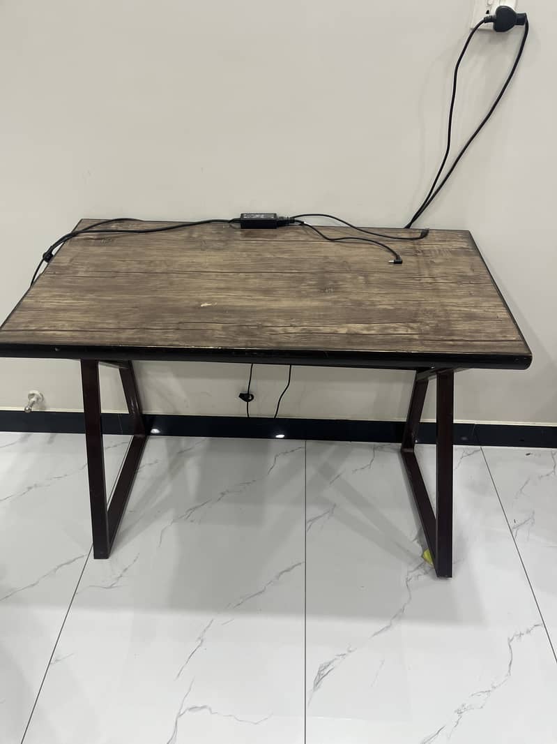 Table 3.5Ft by 2.5Ft 1