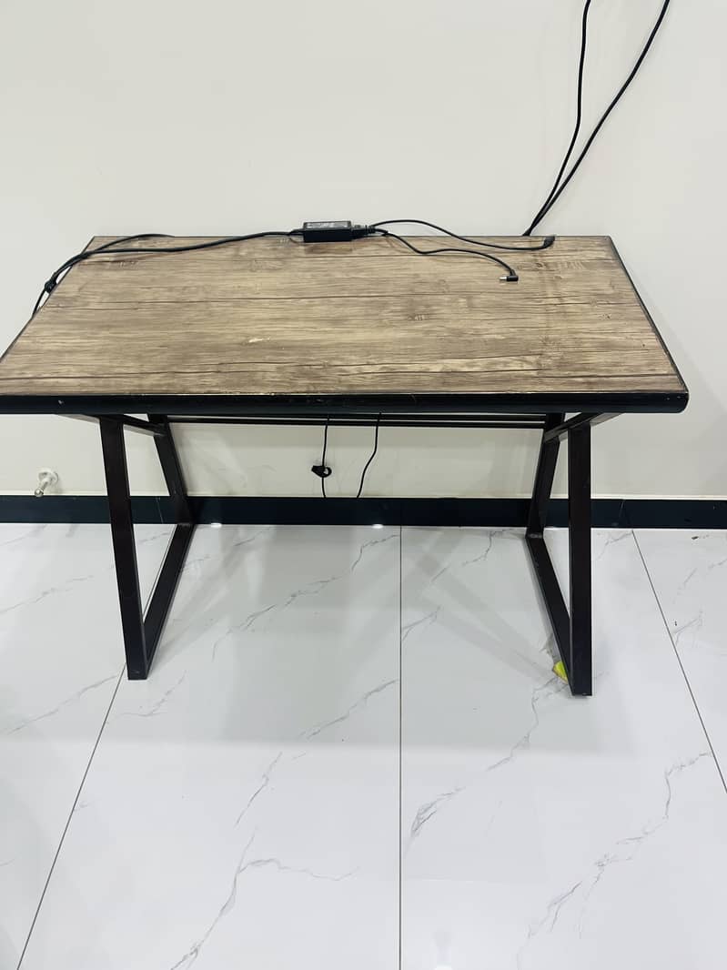 Table 3.5Ft by 2.5Ft 3
