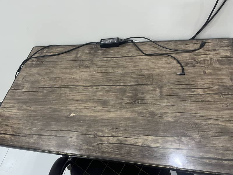 Table 3.5Ft by 2.5Ft 5