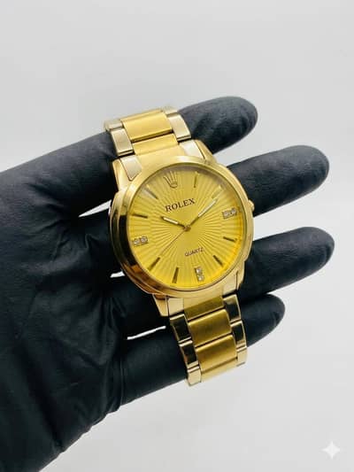 Golden watch reasonable personality