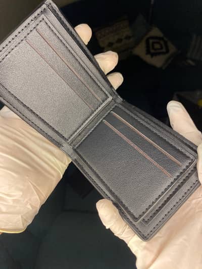 Black leather wallet for men
