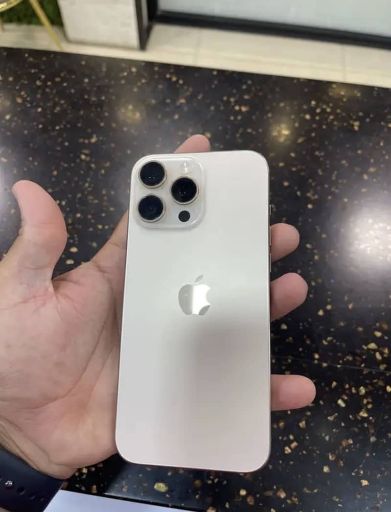 Iphone 16 pro max 2