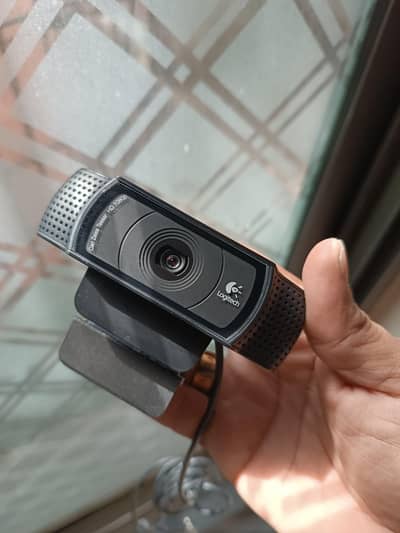 Logitech HD 1080p Carl Zeiss tesser 30fps webcam (c920 HD Pro)