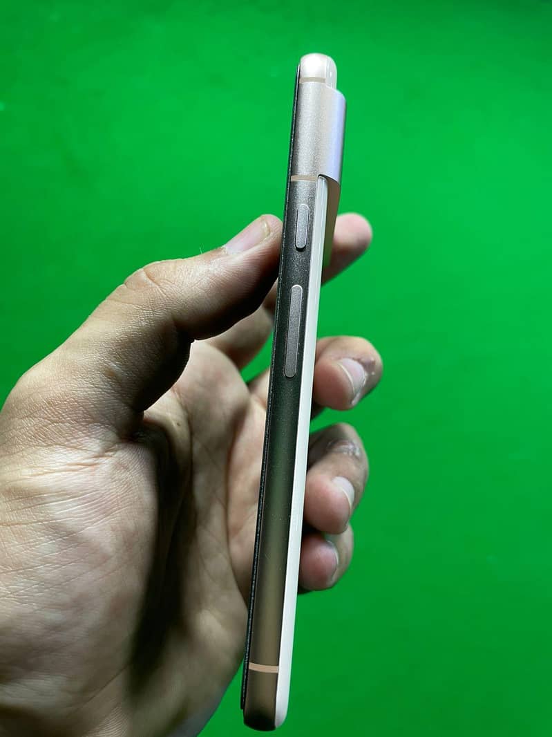 Google pixel 8 2