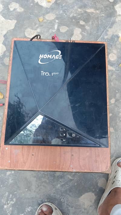 Homage Tron Solar ups 1 kva