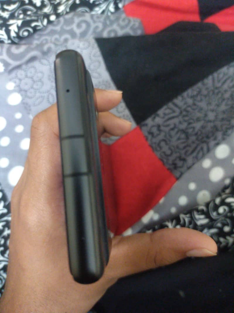 google pixel 7a 5