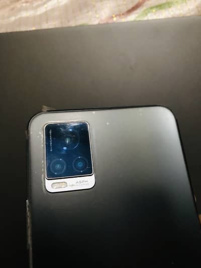 Vivo V20