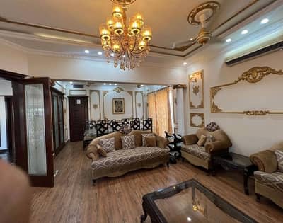 House Of 10 Marla In Bahria Town - Sector C Is Available