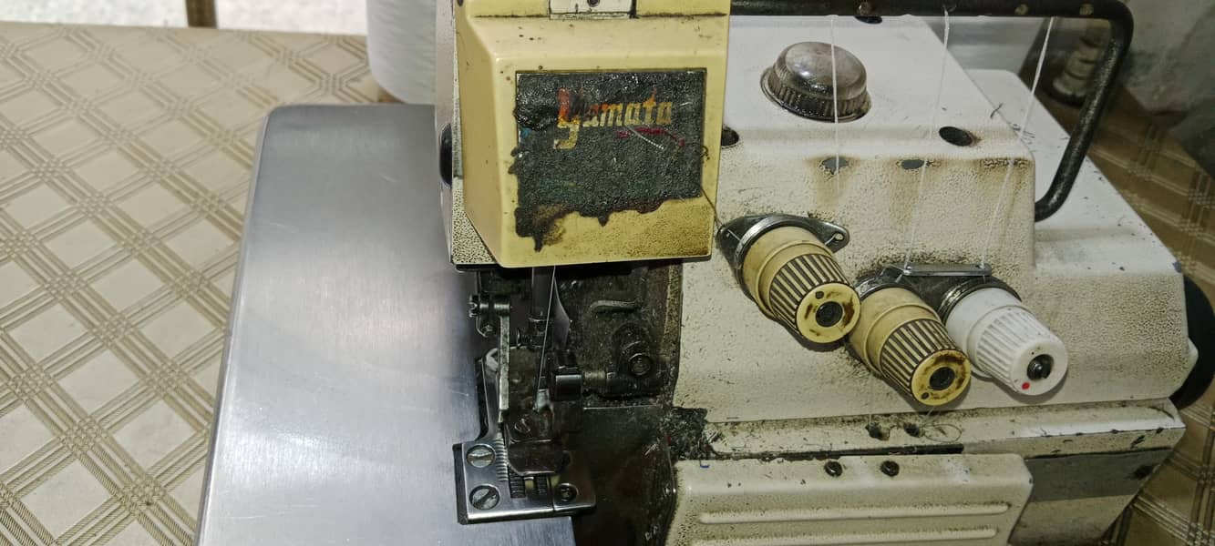 Owerlock machine 1