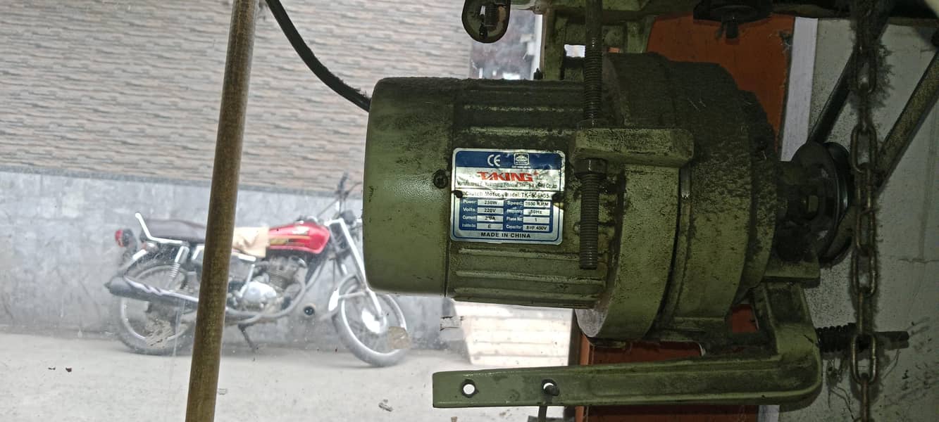 Owerlock machine 5