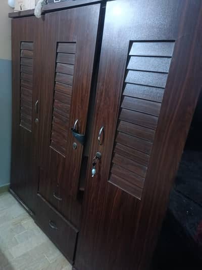 Almari for sale 3 door full size