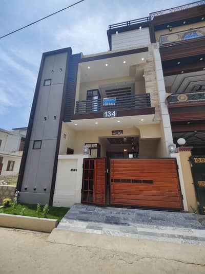 4 Marla Beautiful Double Story House available for Sale in Caltex Road near Askari 14 Gate 1