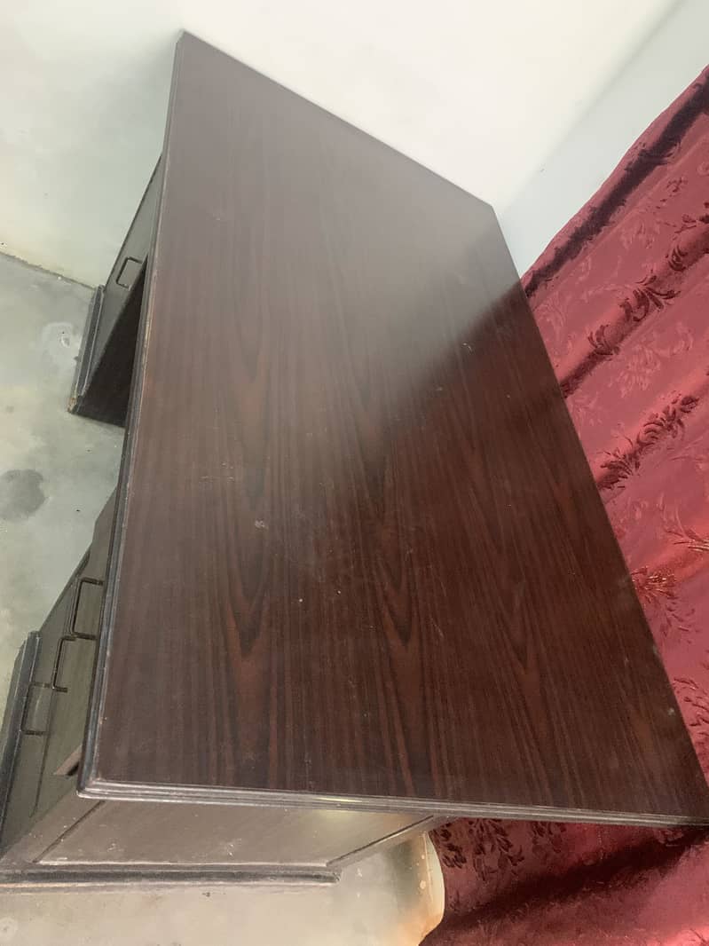 Office Table 3