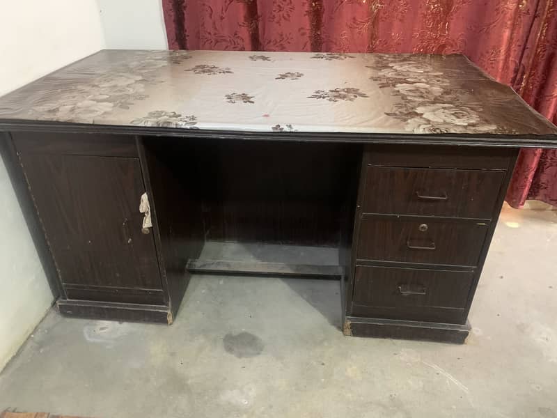 Office Table 5