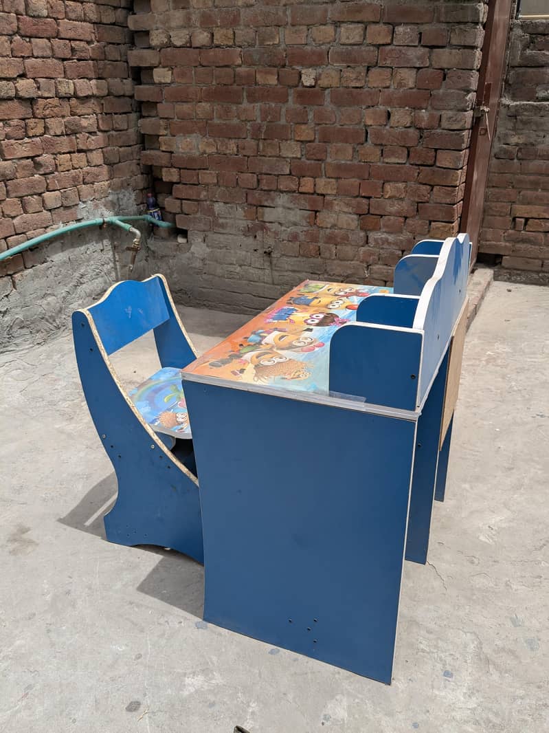 study table for kids 3