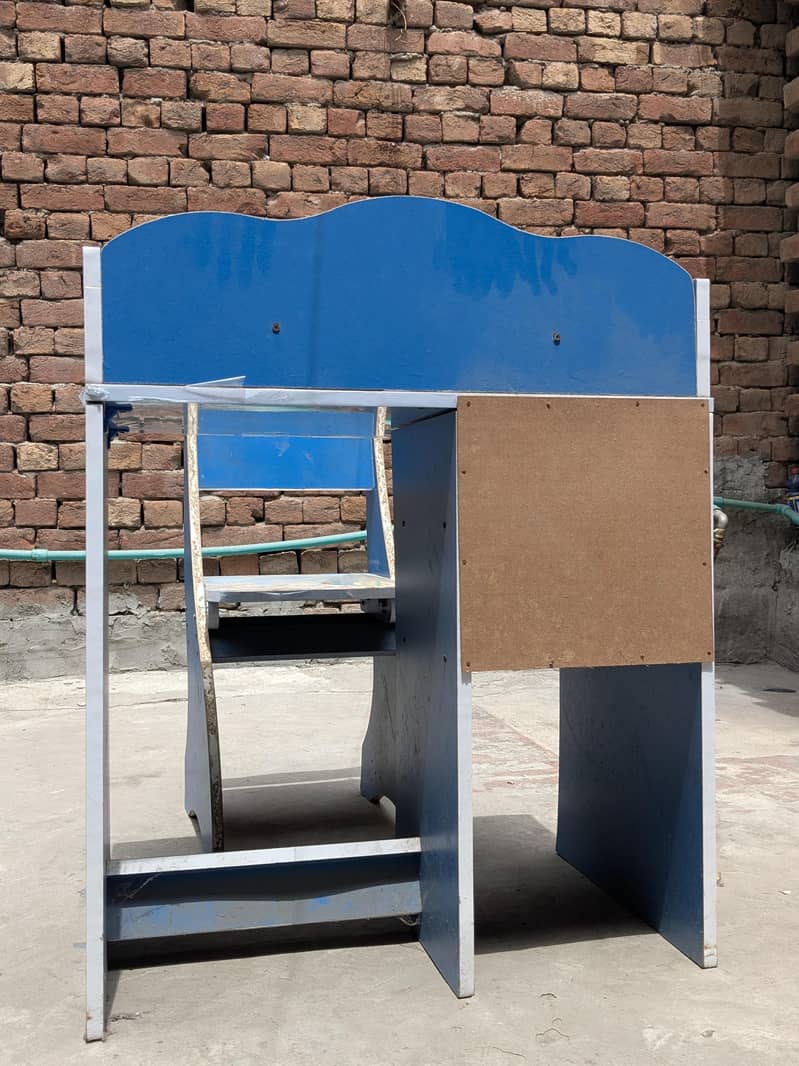 study table for kids 4