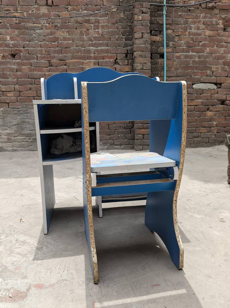 study table for kids 5