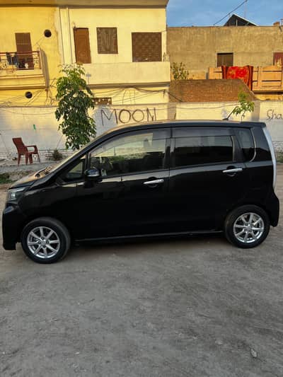 Urgent sell Home use neat and clean car minar shaver  03009612788