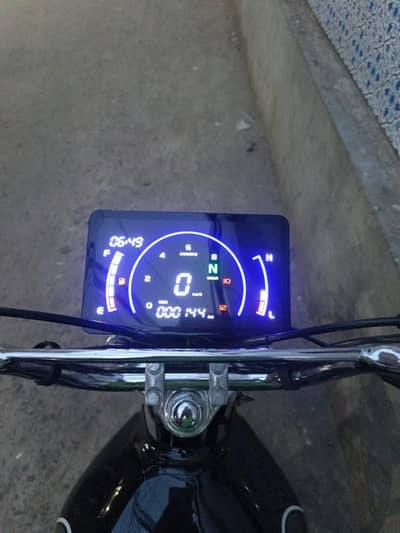 digital speedometer just 1 week used
