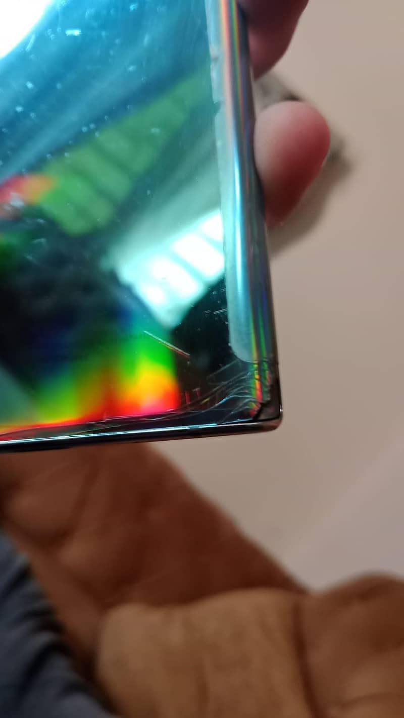 Note 10. plus 1