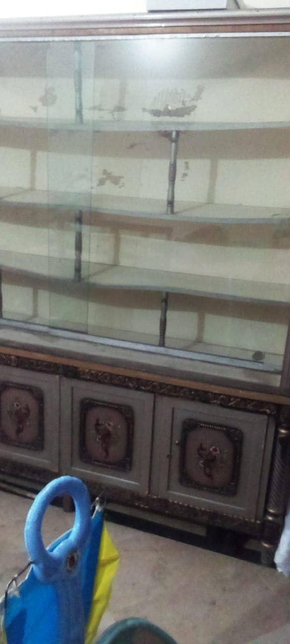 Showcase for dinner sets 5
