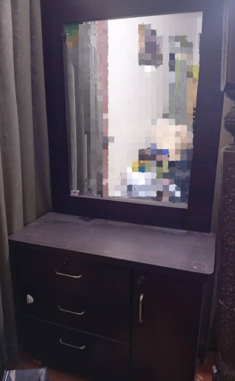 dressing table 0