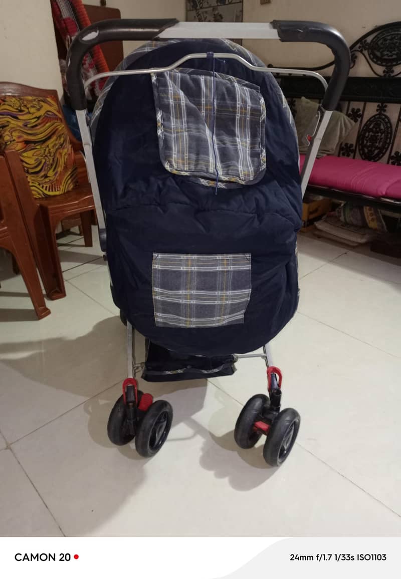 Prams & Walkers 4