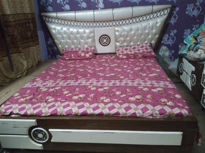 Double Bed (without Mattres)