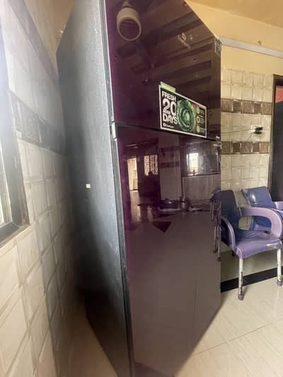 Used like New refrigerator under warrenty