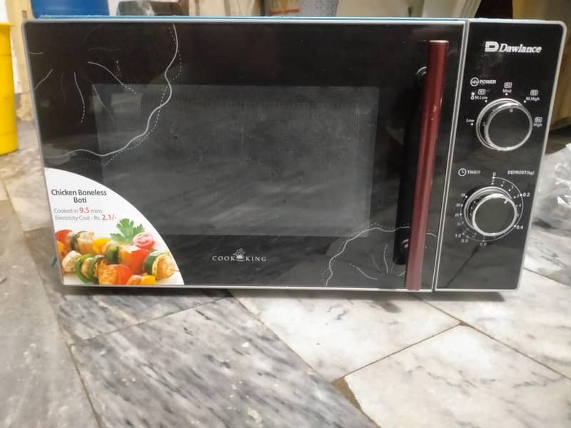 microwave Dawlance model D7 0