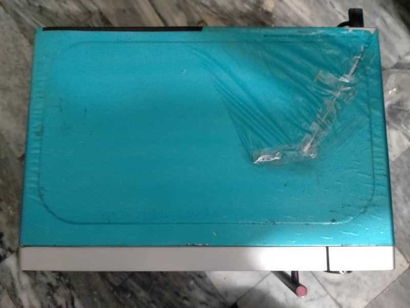 microwave Dawlance model D7 3