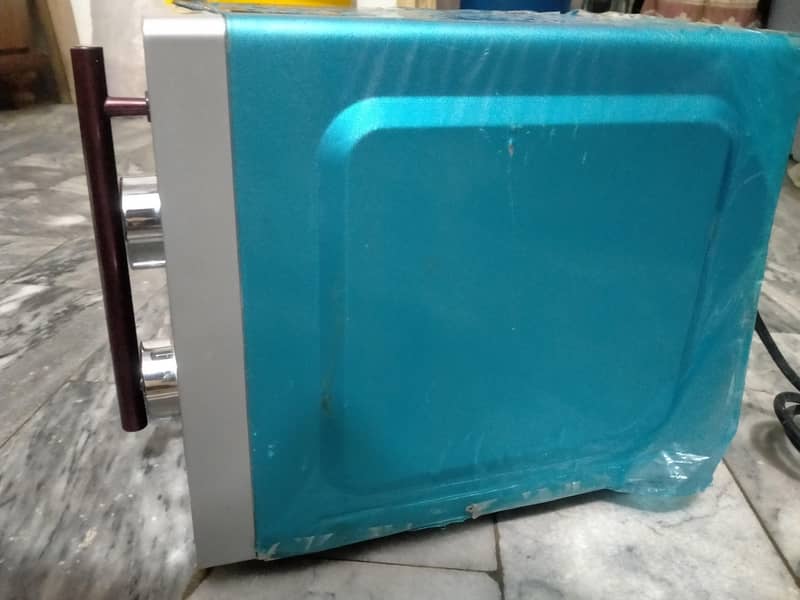 microwave Dawlance model D7 5