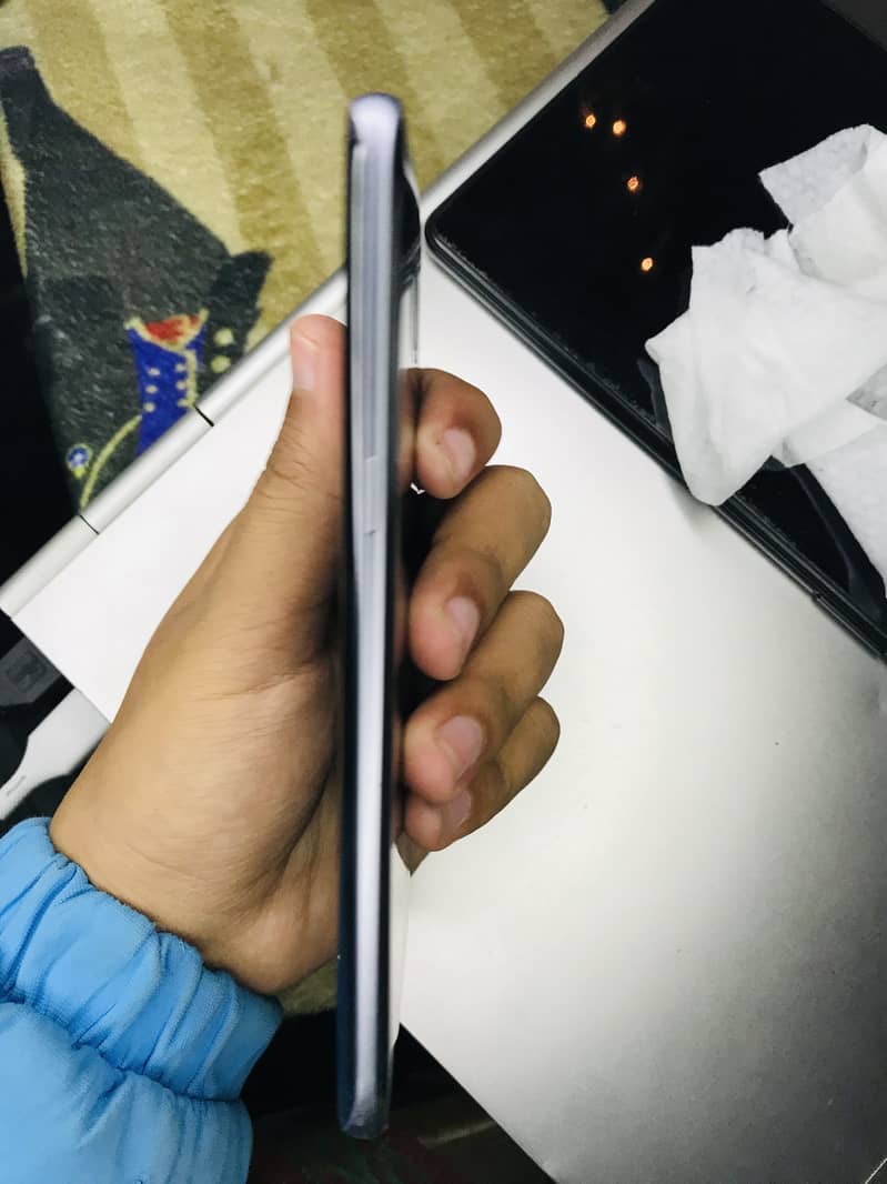 S7 edge 4