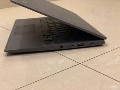 Hp Chromebook g8 4 gb ram 16 gb SSD ddr