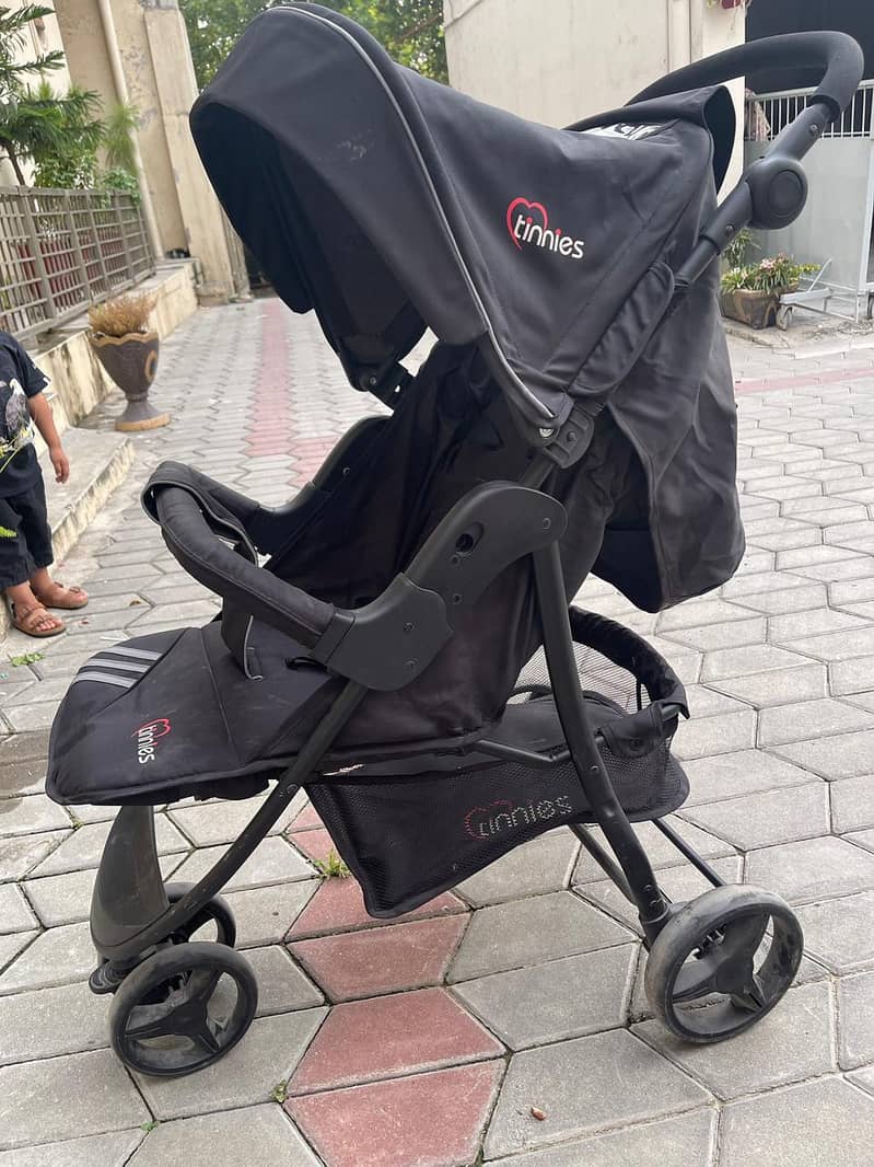 prams&walker 1