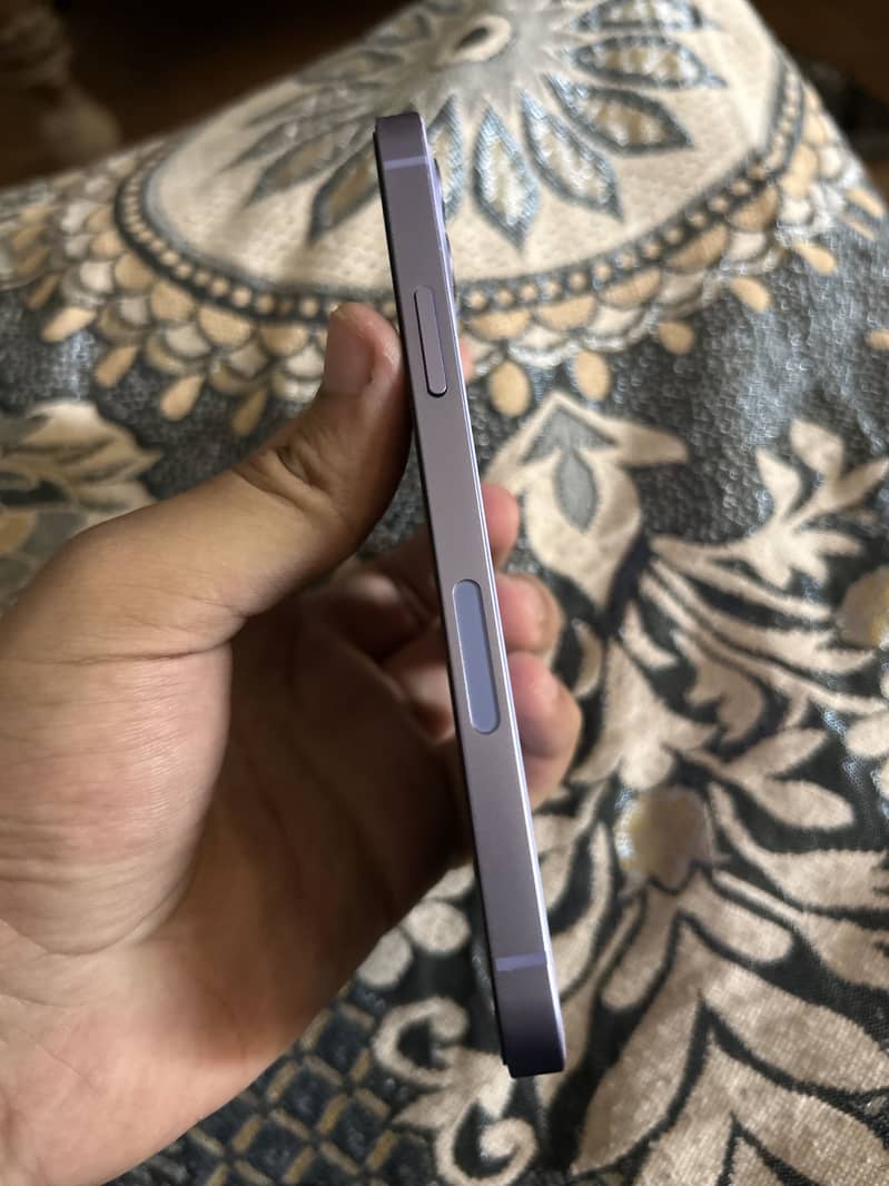 iPhone 12 1