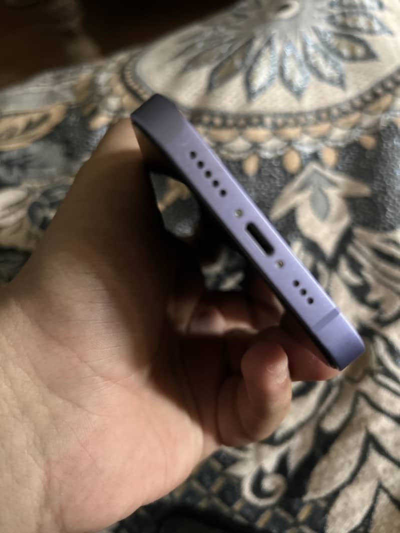 iPhone 12 2