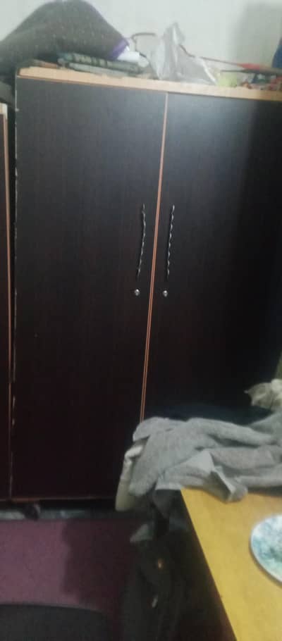 wardrobe one large and one single