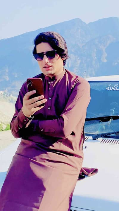 Uzair kashi 