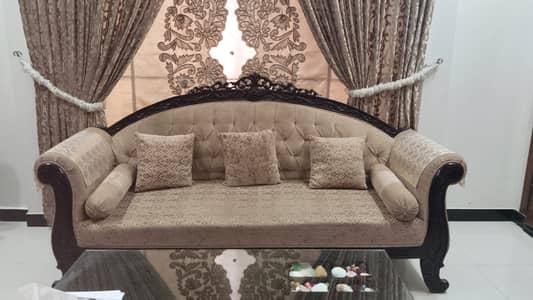 7 seater chinoti design sofa set in beige color