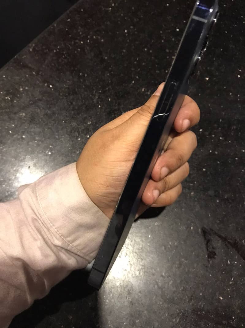 Iphone 12 pro max 6