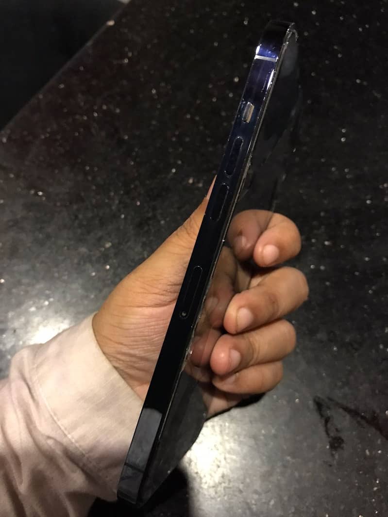 Iphone 12 pro max 7