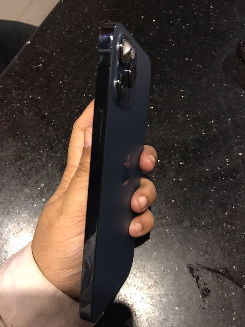 Iphone 12 pro max 8
