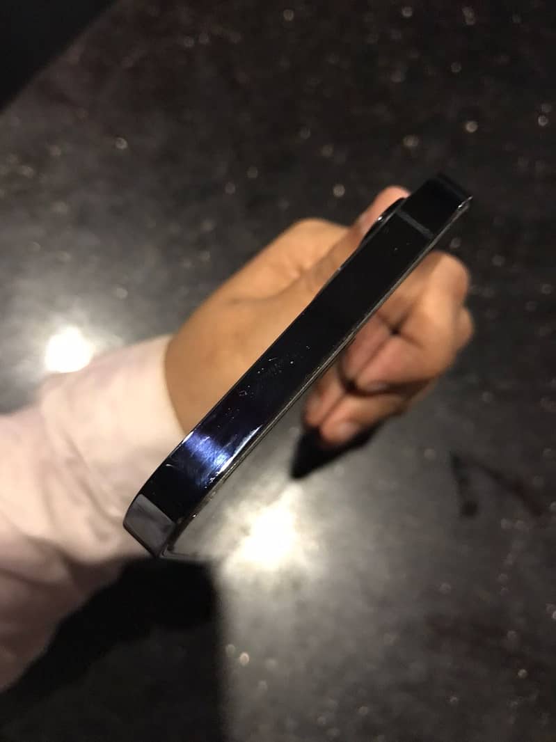 Iphone 12 pro max 9
