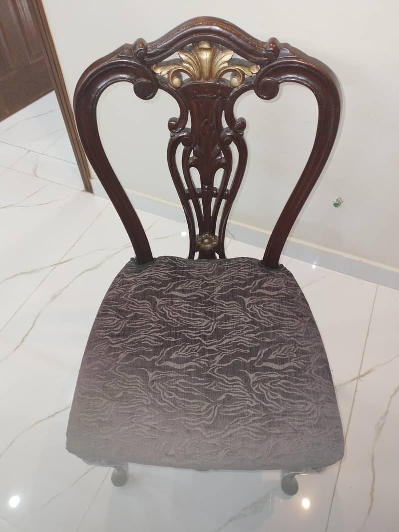 Dining table with chairs 3