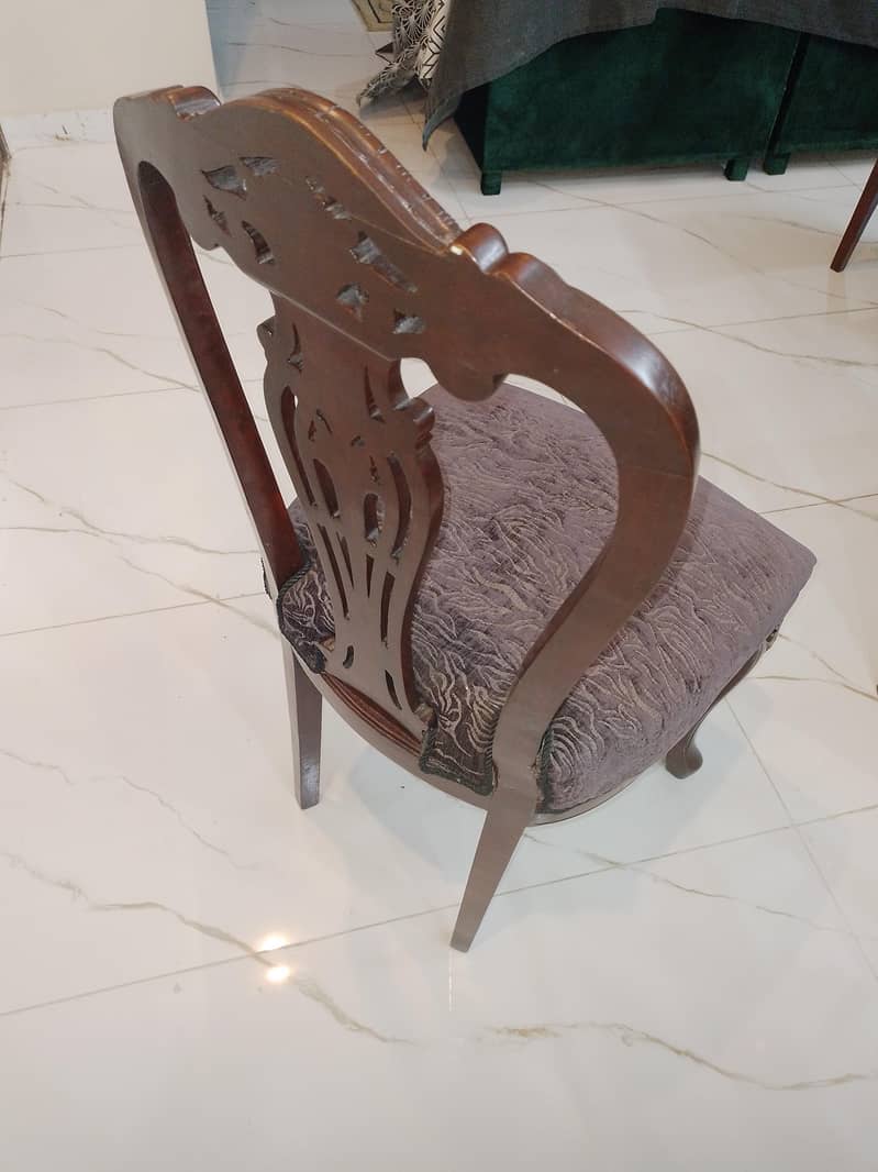Dining table with chairs 4