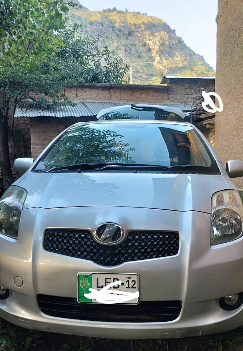 Vitz 2008 4